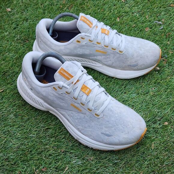 BROOKS ADRENALINE GTS 23 - Women's Sneakers - SIZE 9.5B - Picture 1 of 10